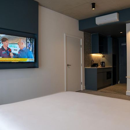 Value Suites Пенрит Экстерьер фото